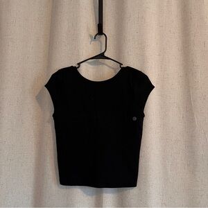 Classic Black Cap Sleeve Women's Crop Top with Low Scoop on Back Size L NWT